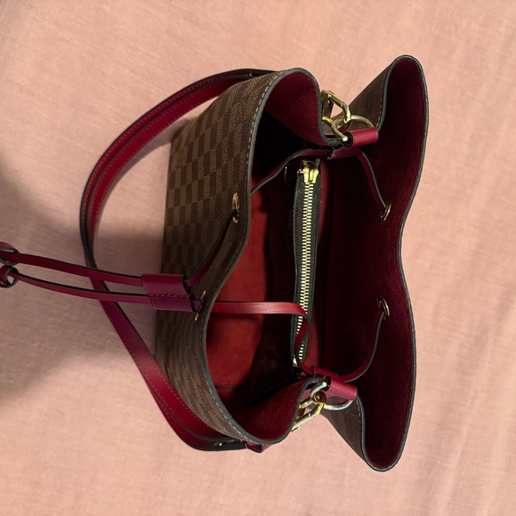 Louis Vuitton Damier Ebene Neonoe MM Cherry Berry Bag - Picture 5 of 8